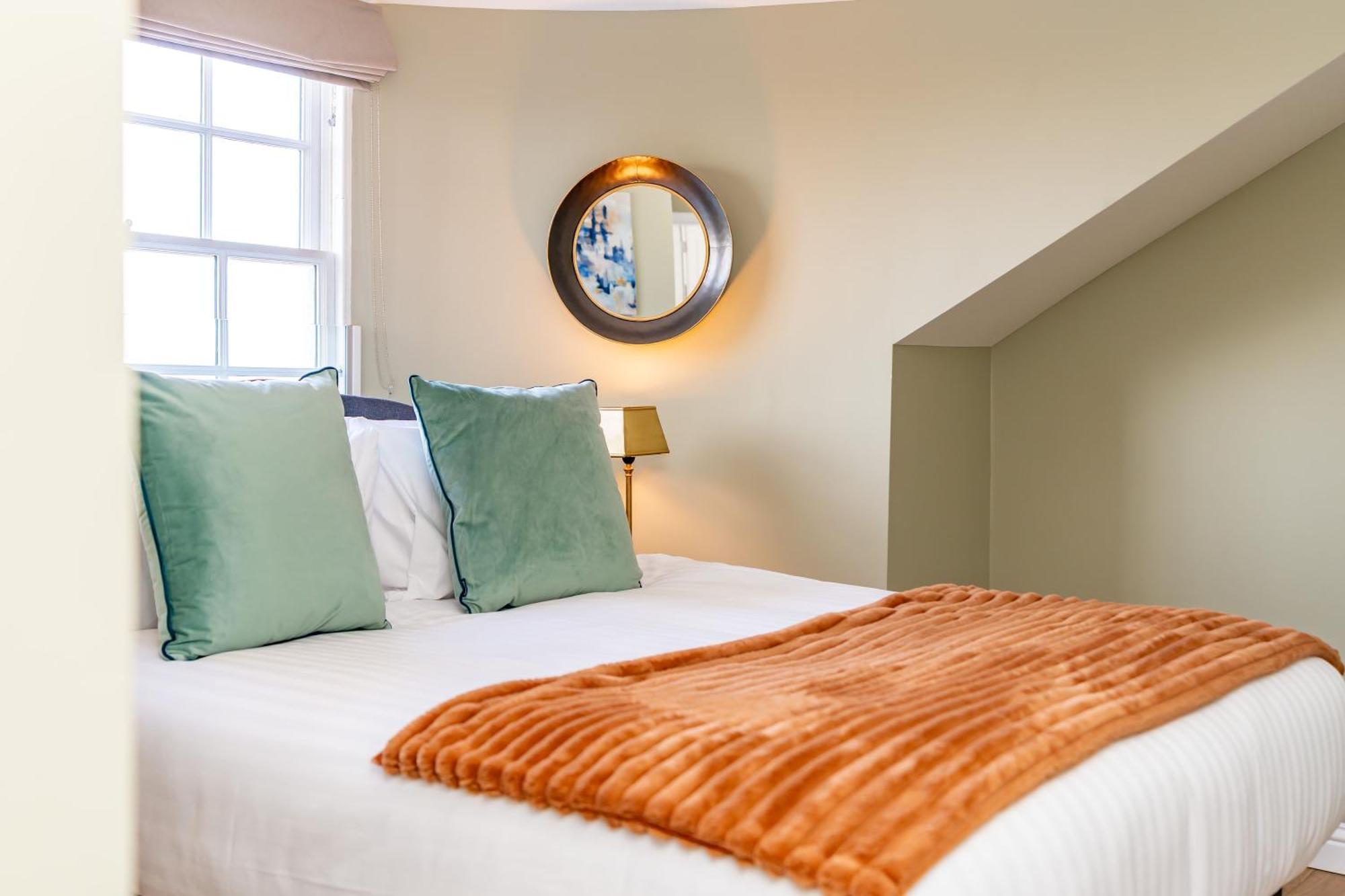 Dragon Suites Luxury Apartments At 9 Albyn Place EDI Exteriér fotografie