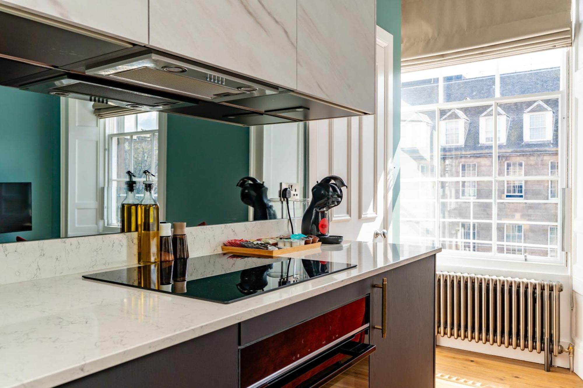 Dragon Suites Luxury Apartments At 9 Albyn Place EDI Exteriér fotografie